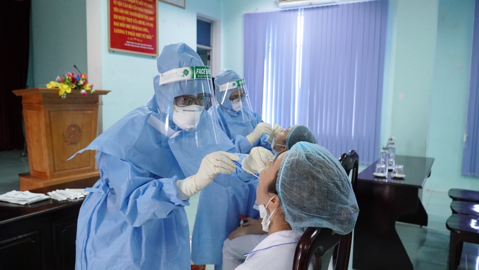 B Viên lây mẫu 