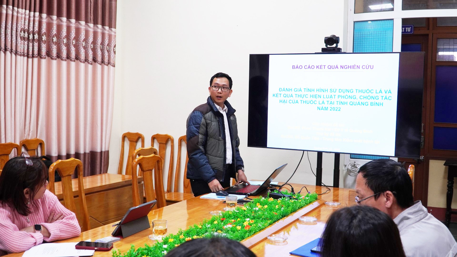 Bác sĩ bbbbbNguyễn Huy Bổng Phản biện 2 tham gia ý kiến tại buổi đánh giá