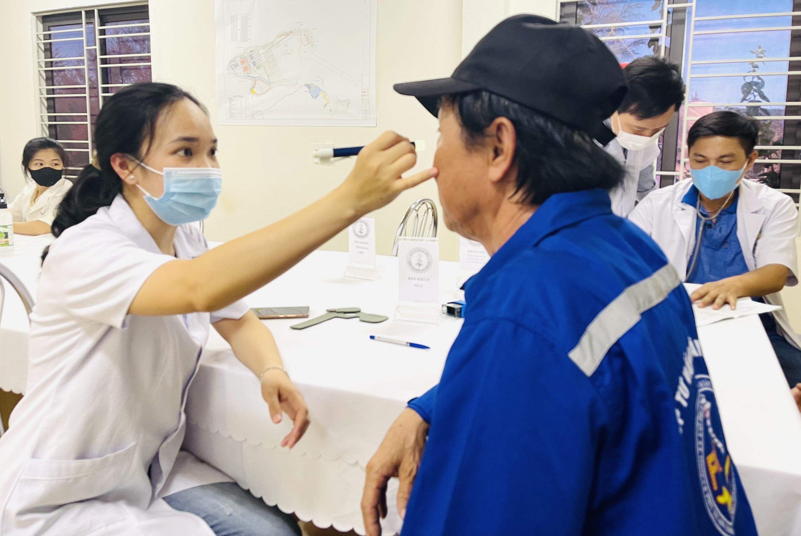 CDC_Quảng_Bình_khám_sức_khoẻ_cho_nhân_viên_và_lái_xe_Công_ty_Cổ_phần_xây_dựng_Phú_Xuân_3.jpg
