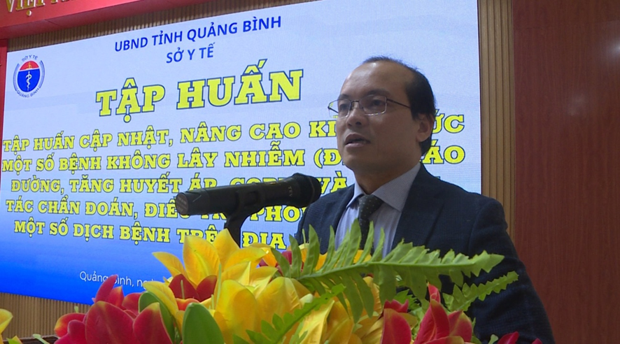PGS.TS._Nguyễn_Minh_Tâm_Phó_Hiệu_trưởng_Giám_đốc_Trung_tâm_Y_học_gia_đình_phát_biểu_tại_lớp_tập_huấn_lớp_sáng.png