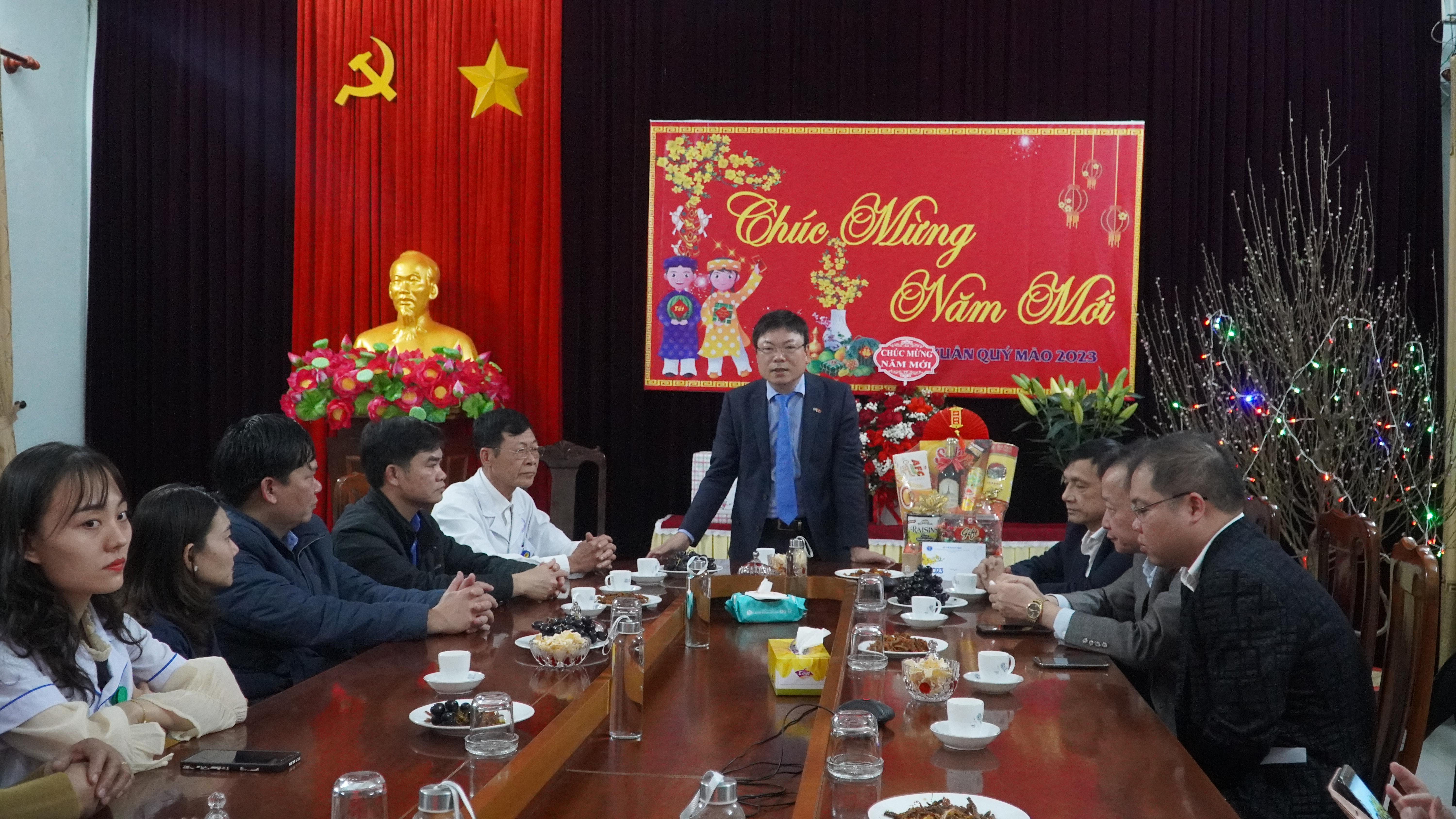 Thăm_chúc_Tết_và_động_viên_tinh_thần_bệnh_nhân_đang_điều_trị_tại_Bệnh_viện_đa_khoa_huyện_Lệ_Thủy_và_Bệnh_viện_đa_khoa_huyện_Quảng_Ninh24.JPG