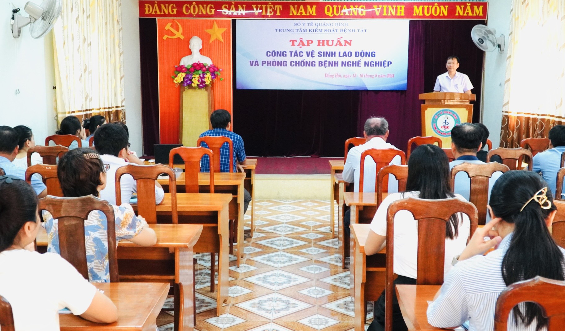 Toàn_cảnh_lớp_tập_huấn_ATVSLĐ_2024.jpg