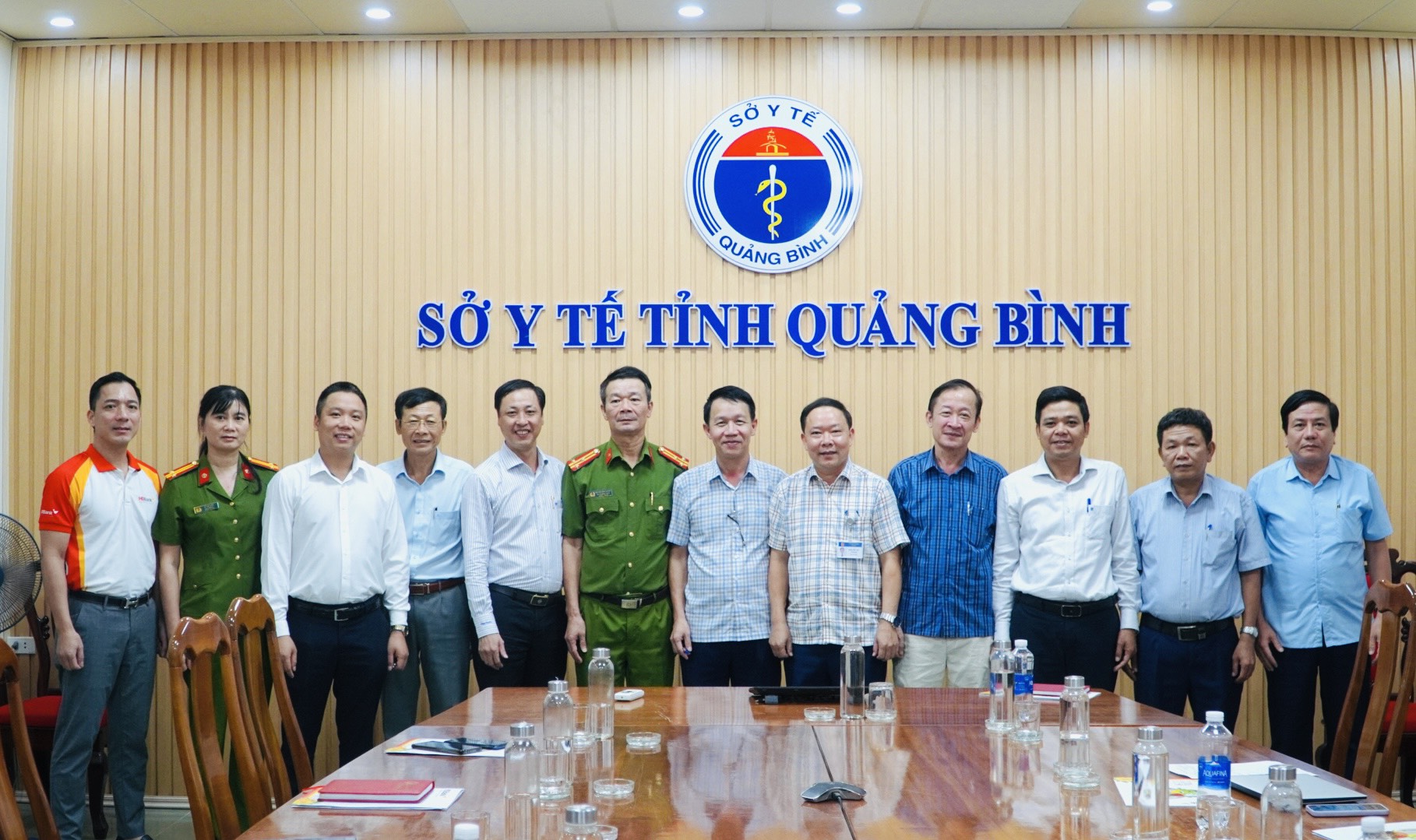 Triển_khai_mô_hình_Kiosk_thanh_toán_Y_tế_thông_minh_và_thanh_toán_không_dùng_tiền_mặt_4.jpg