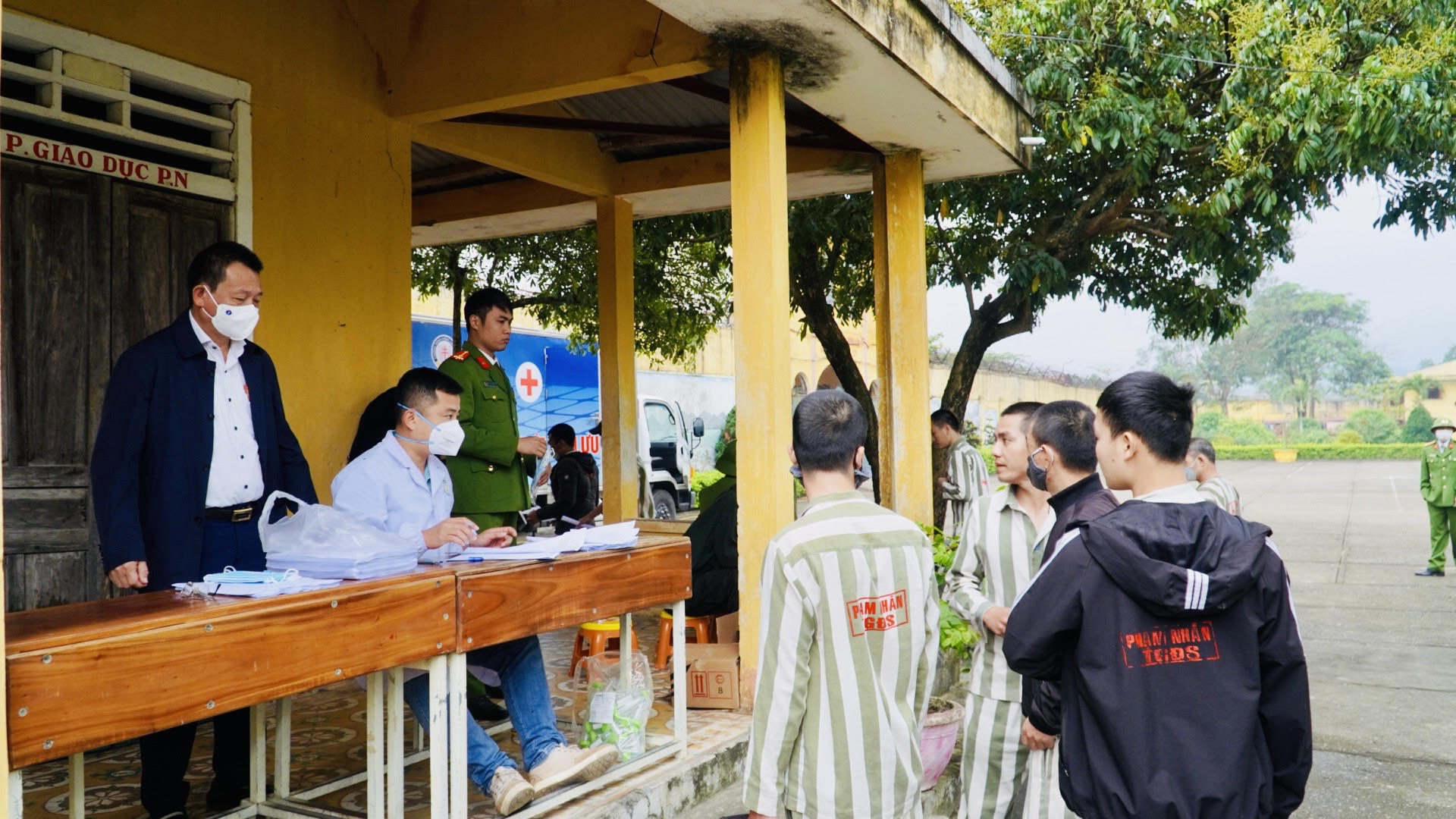 kham_lao_032023_05.jpg