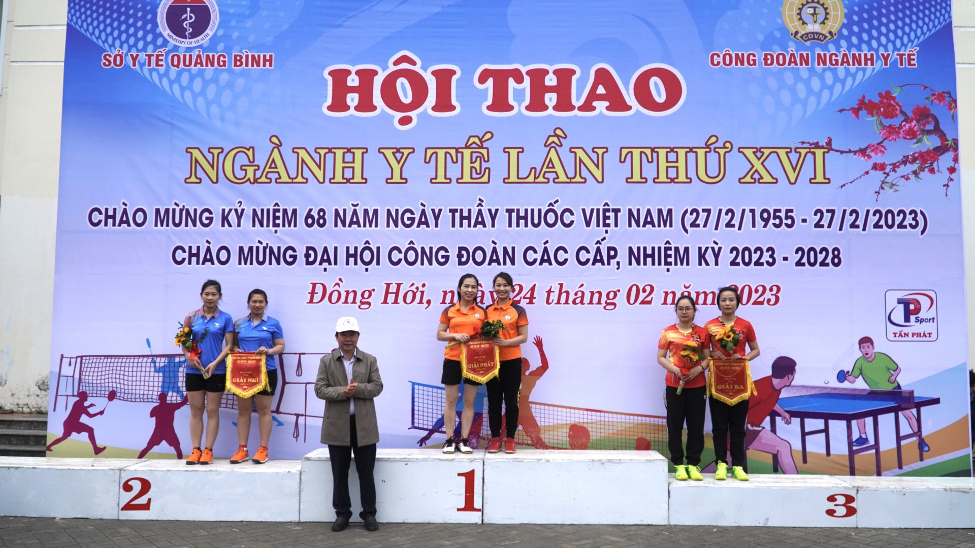 z4138118597313_b2bf4ff3bcc19e24e1491199667acb5d.jpg