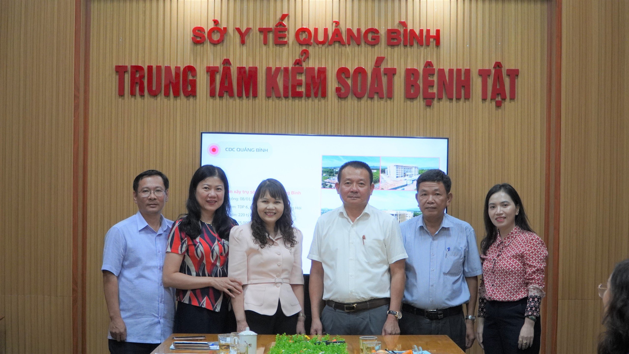 Đoàn_công_tác_CDC_tỉnh_Cao_Bằng_thăm_quan_và_làm_việc_tại_Trạm_Y_tế_xã_Quảng_Phú_cdc_Cao_Bằng_2.jpg