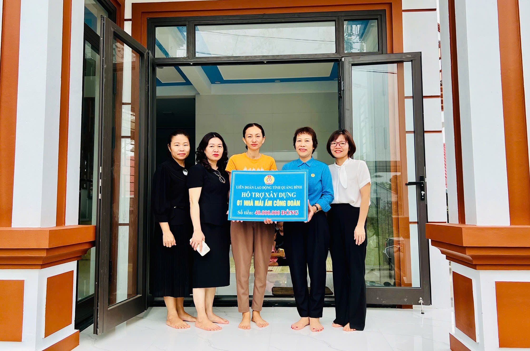 Đoàn_viên_Nguyễn_Thị_Nga_đoàn_viên_công_đoàn_cơ_sở_Trung_tâm_Y_tế_huyện_Quảng.jpg