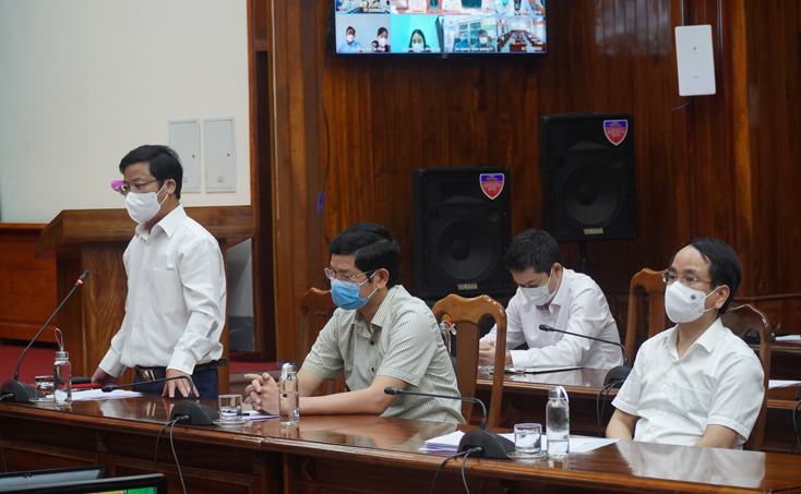 Đồng chí Trưởng ban Tuyên giáo Tỉnh ủy Cao Văn Định phát biểu về một số nhiệm vụ thông tin tuyên truyền phòng chống dịchjpg